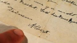 Einstein'ın mektubu yaklaşık 40 bin dolara satıldı