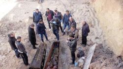 İnşaat kazısında Rus generalin tabutu bulundu