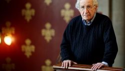 Guardian: Chomsky Erdoğan'ın davetini reddetti