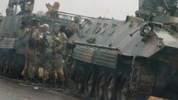 Zimbabve ordusu yönetime el koydu: Başkan Mugabe gözaltında