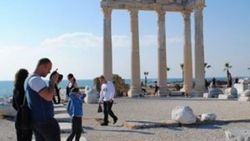 Turizmciler Flemenkçe bilene 5 bin lira veriyor