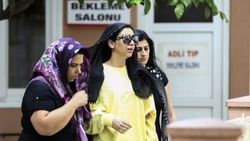 Yakınlarını öldüren kişinin cenazesi defnedildi