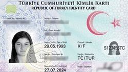 Boşanmış annenin soyadını çocuğuna verebilmesi