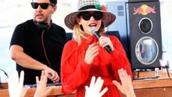 Hadise Gülşen'i dinledi