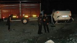 Trafik uygulamasından kaçan otomobil takla attı