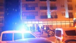 Polisi gören gaspçı paraları yere saçtı