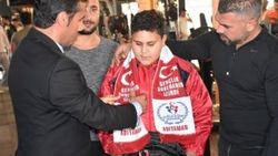 Suriyeli boyacı çocuk okullu olacak