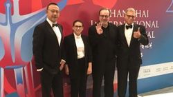 Semih Kaplanoğlu seçim sonuçlarını kırmızı halıda kutladı