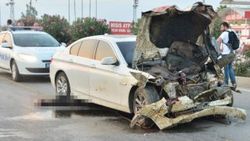Otomobil sürüye çarptı, çoban kaçtı