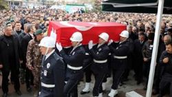 Şehit polis, son yolculuğuna uğurlandı