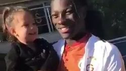 GS'lı Gomis minik hayranıyla buluştu
