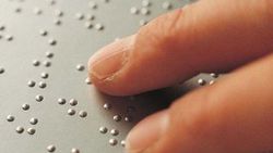 Engellere nokta koyan alfabe: Braille alfabesi
