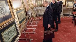 Türk hat eserleri Polonya'da sergilendi