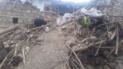 Siirt'te iki katlı kerpiç ev çöktü: 3 ölü, 5 yaralı
