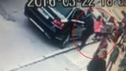 Kadıköy'de iş adamına silahlı saldırı kamerada