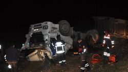 Şanlıurfa'da TIR devrildi: 2 ölü