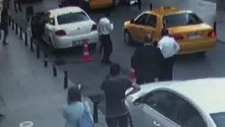 İş adamına şantaj yapan zanlı suçüstü yakalandı - İzle