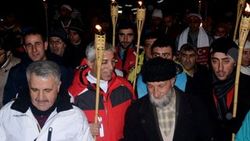 Sarıkamış şehitleri için meşaleli yürüyüş