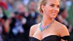 Scarlett Johanson en seksi kadın seçildi