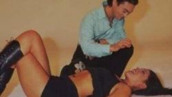 Serdar Ortaç'ın göbekte zeytin efsanesi