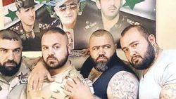 Şebbihalar Esad sevgisini vücutlarına kazıdı