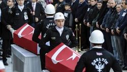 Beşiktaş şehitlerine veda