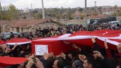 Hakkari şehitleri son yolculuklarına uğurlandı