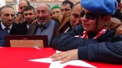 Şehidin oğlu herkesi ağlattı
