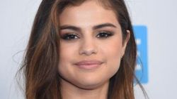 Selena Gomez, Justin Bieber için şarkı yazdı