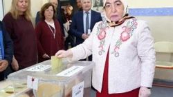 Başbakan Yıldırım'ın eşi Semiha Yıldırım oyunu kullandı
