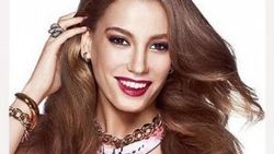 Serenay Sarıkaya Meryem Uzerli‘nin işini kaptı