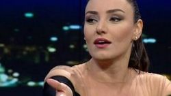 Sevcan Orhan'dan Dilber Ay taklidi İZLE