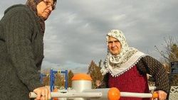 Kırklareli'nin sportif teyzesi kadınlara örnek oluyor