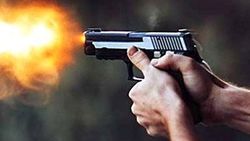 Kardeşi ve yengesini öldüren polis teslim oldu