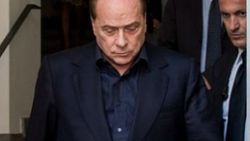 Berlusconi Milan'ı sattı