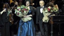 Ödüllü sanatçı Simge Büyükedes'ten La Boheme performansı