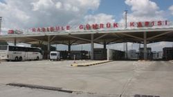 Kapıkule Sınır Kapısı'nda giriş çıkışlar durduruldu