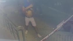 Pendik'te pompalı tüfekle siteyi bastılar