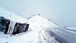 Sivas'ta cenaze yolunda kaza: 16 yaralı