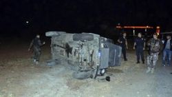 Şanlıurfa'da zırhlı araç devrildi: 2 polis yaralı
