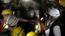 Soma'da madende mahsur kalan işçiler böyle kurtarıldı