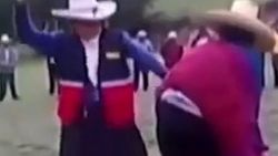Yeğeniyle ilişki yaşayan kadını sopayla dövdüler