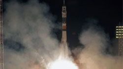 Soyuz Dünya'ya döndü