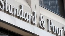 S&P'den 4 ülkeye not indirimi