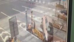 Kontrolü kaybeden sürücü takla attı