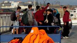 Çeşme'de 73 kaçak yakalandı