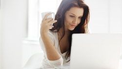 Eşinin Facebook'una girdi 2 yıl hapsi isteniyor