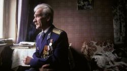 Nükleer savaşı önleyen Rus yarbay Stanislav Petrov öldü