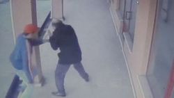 Su faturası yüzünden memuru bıçakladı - İzle