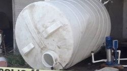Su tankını temizlemek isterken içinde bayıldı